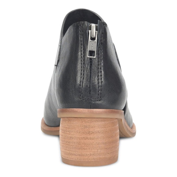 Sofft Carleigh Peep Toe Shoe in Black Smooth Leather SZ 7.5 NEW - Picture 2 of 12